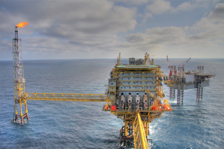 drilling-challenge-happens-both-in-onshore-and-offshore-drilling
